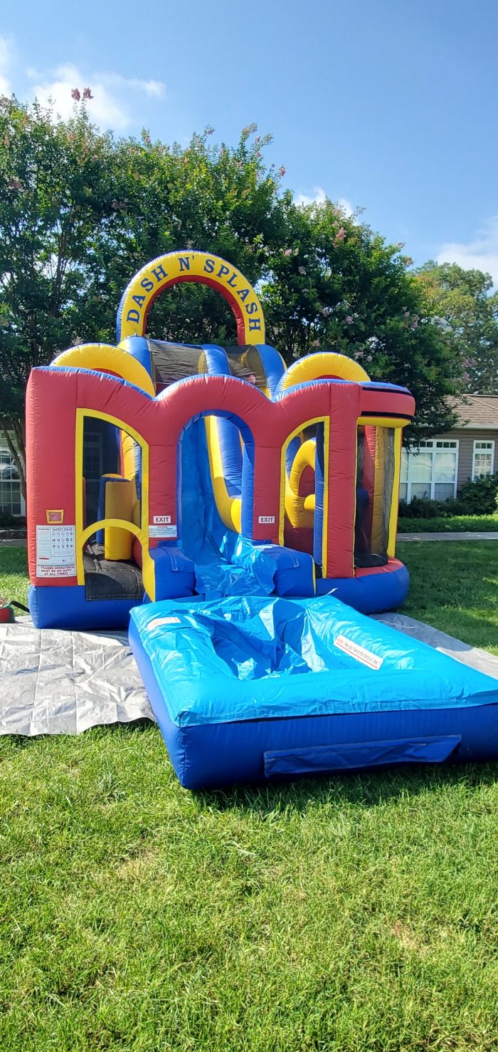 Dash-N-Splash Bounce House (Wet Combo)